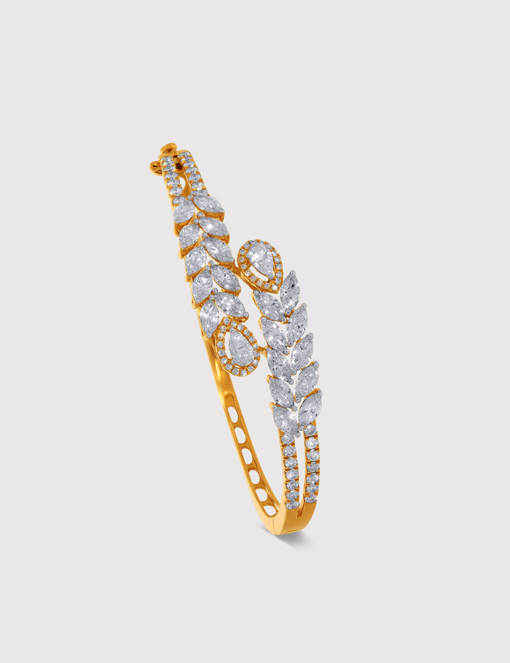 Spotlight Vine Diamond Bracelet 6.35 carat FG-VVS, Yellow Gold, large, image 2